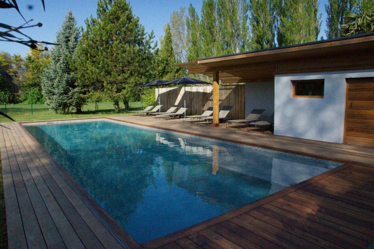 Le Cabanon Villa Le Thor Bagian luar foto