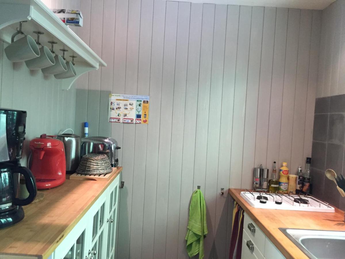 Le Cabanon Villa Le Thor Bagian luar foto