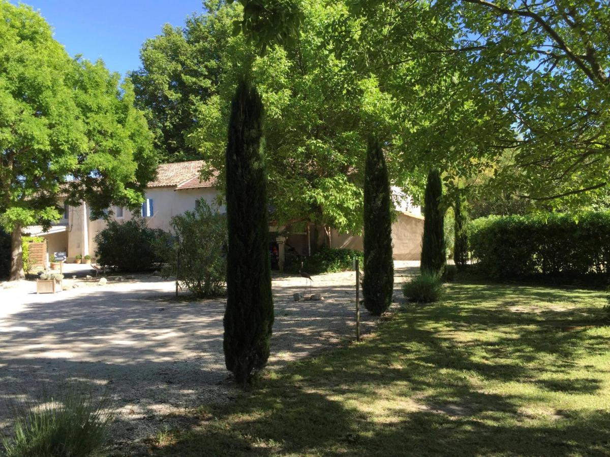 Le Cabanon Villa Le Thor Bagian luar foto