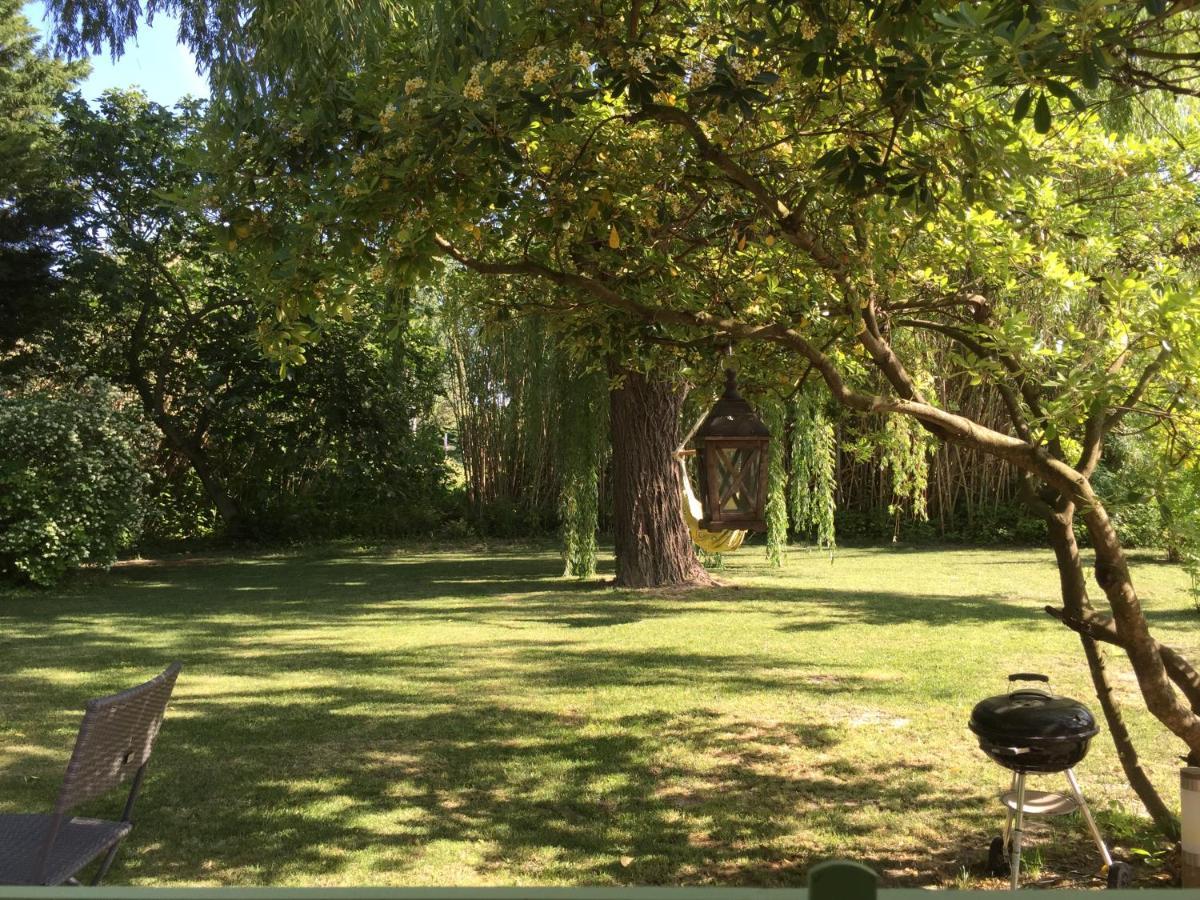 Le Cabanon Villa Le Thor Bagian luar foto