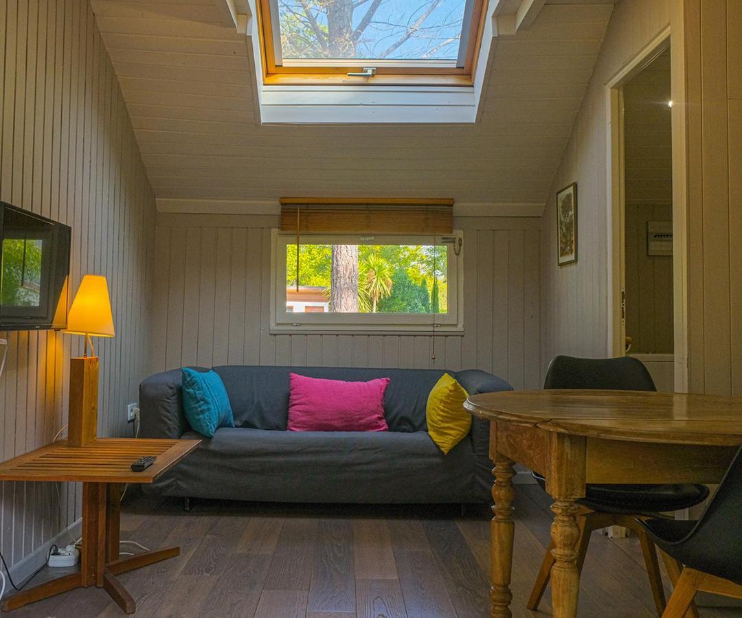 Le Cabanon Villa Le Thor Bagian luar foto