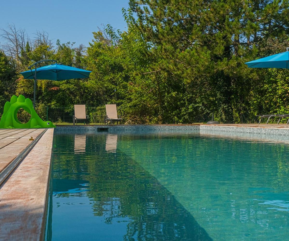 Le Cabanon Villa Le Thor Bagian luar foto